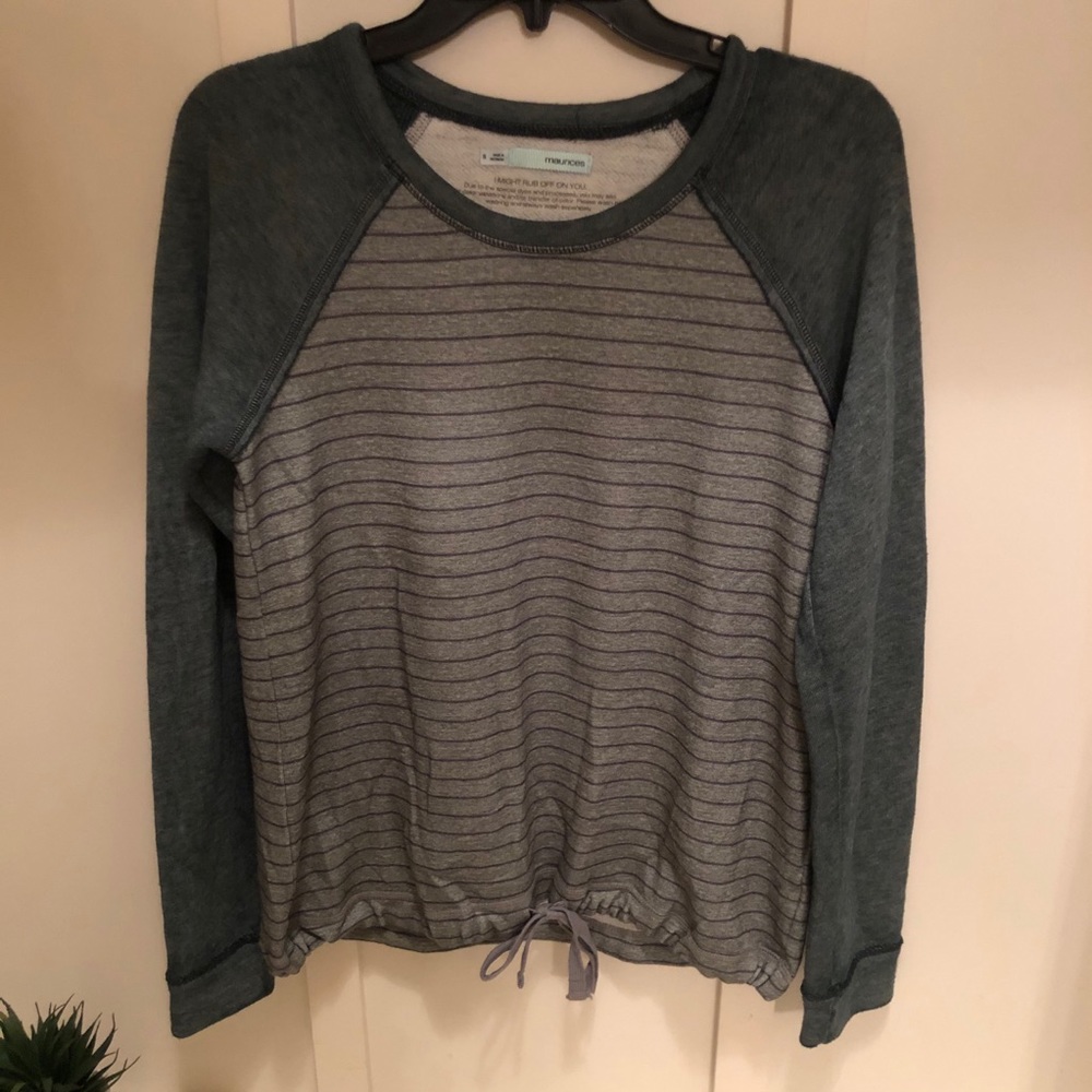 NWT MAURICES TOP